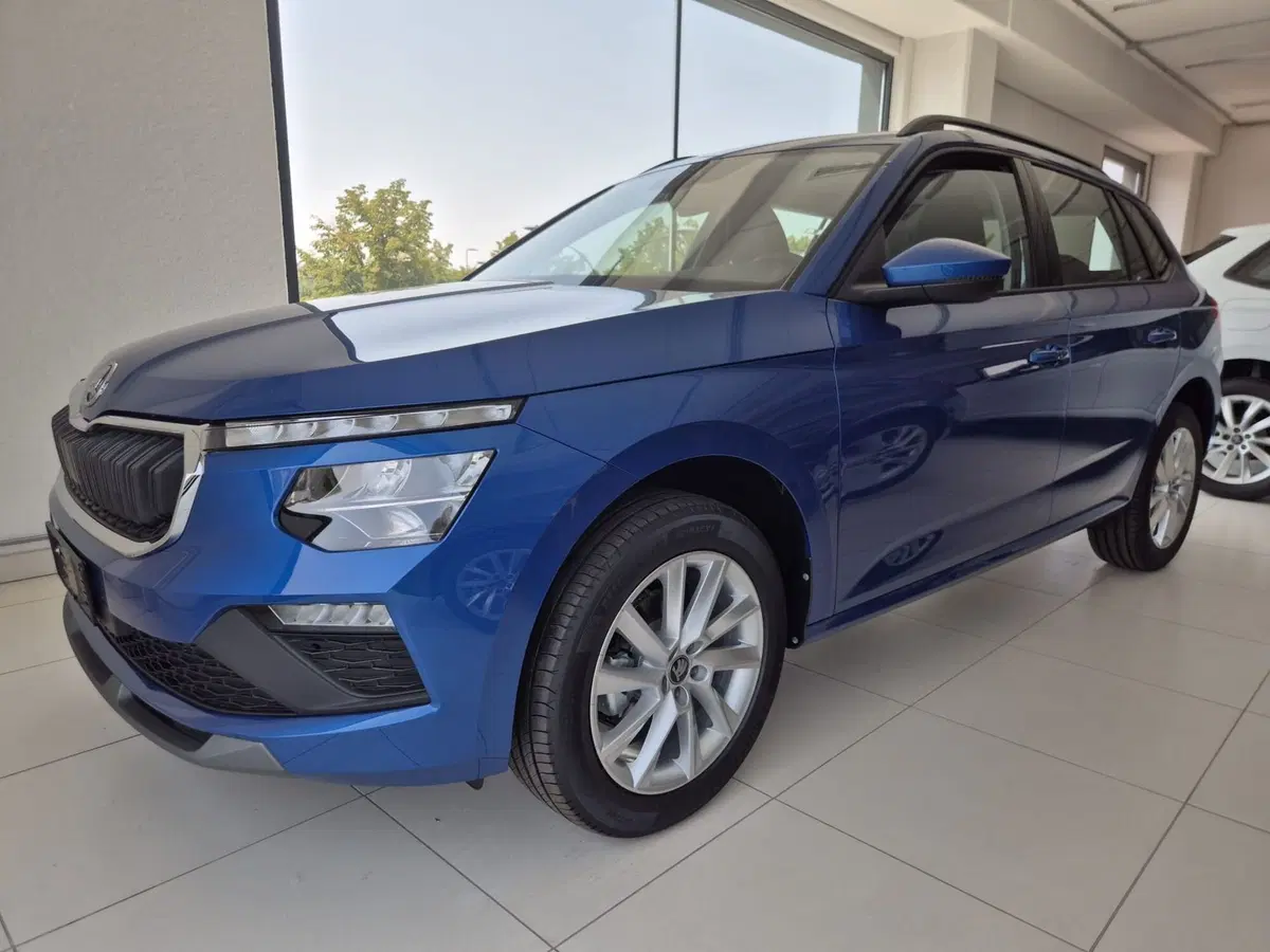 Skoda Kamiq nuova a Torino (2)