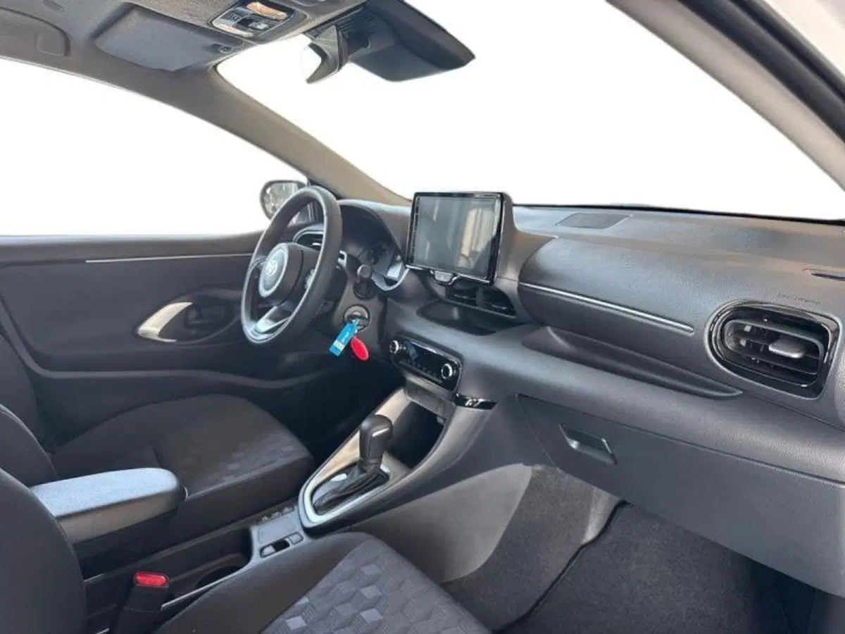 Toyota Yaris nuova a Perugia (12)