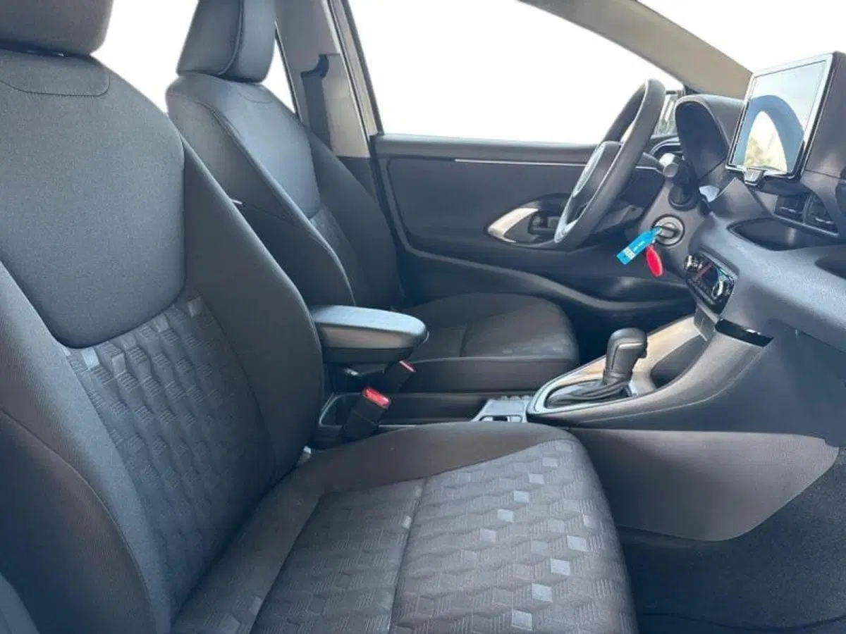 Toyota Yaris nuova a Perugia (14)
