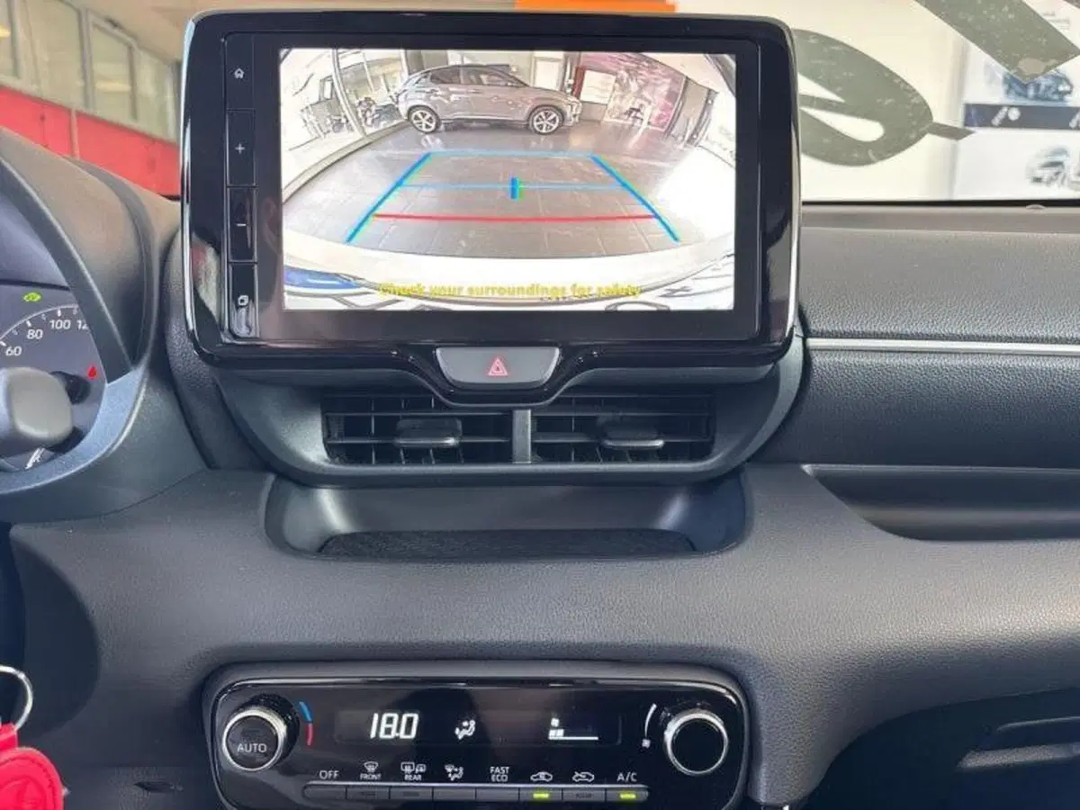 Toyota Yaris nuova a Perugia (9)