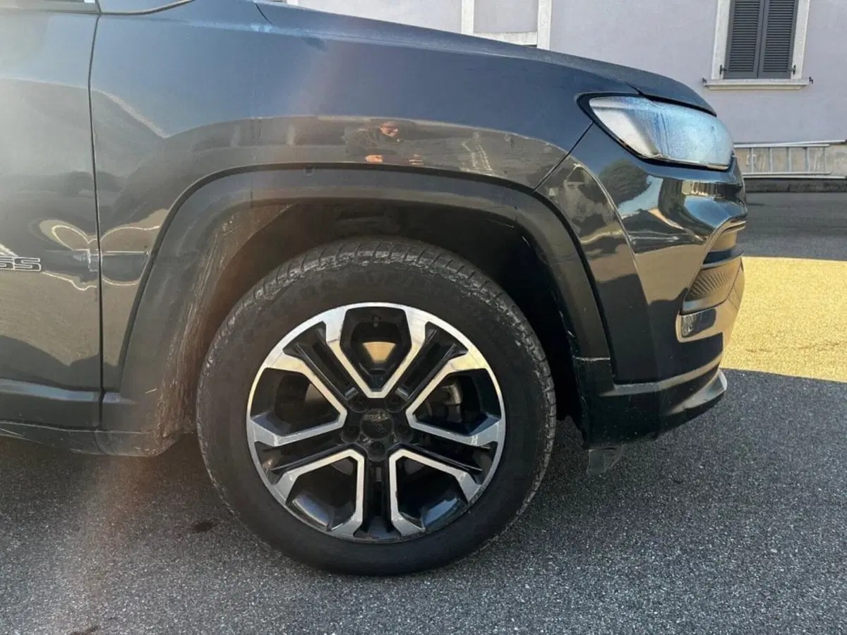 Jeep Compass usata a Salerno (14)