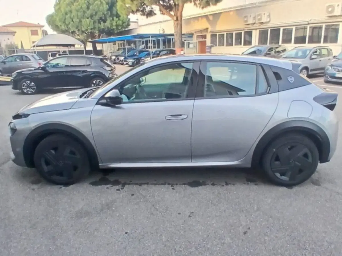 Lancia Ypsilon usata a Salerno (9)