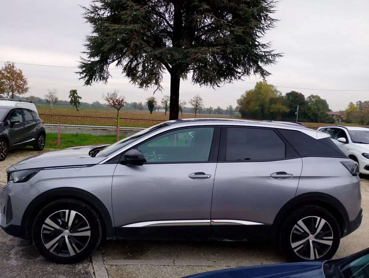 Peugeot 3008 usata a Salerno (11)