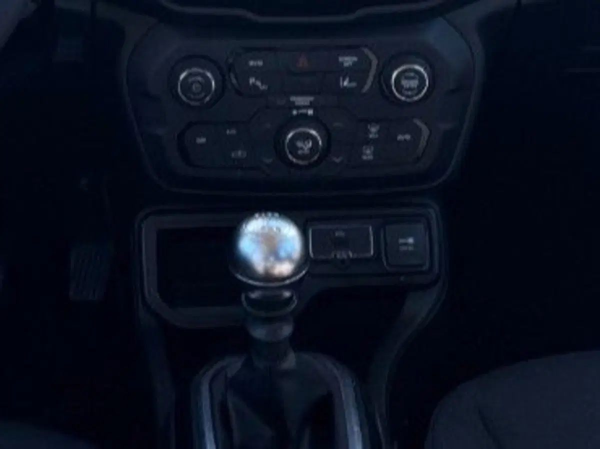 Jeep Renegade usata a Salerno (17)