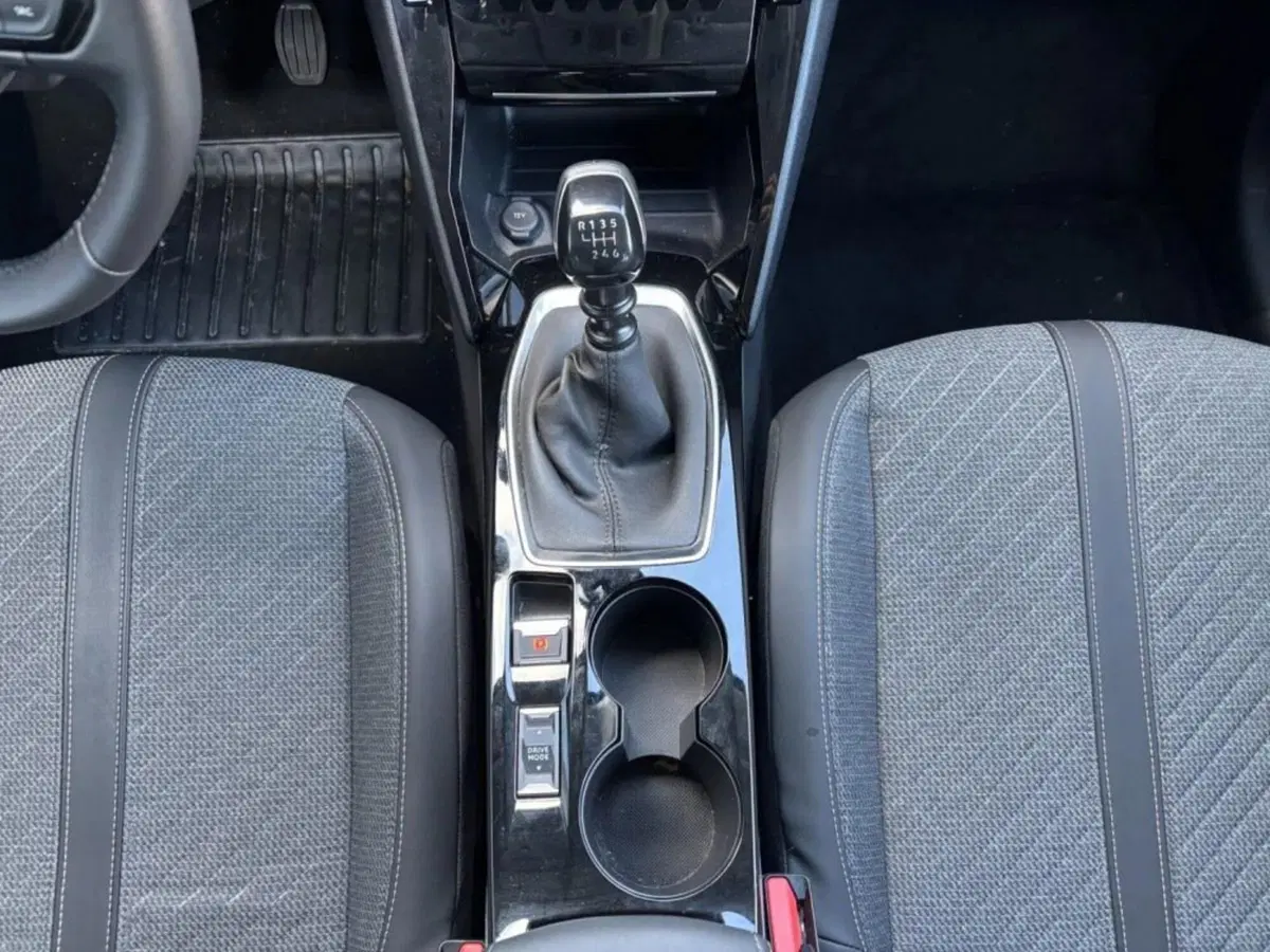 Peugeot 208 usata a Salerno (14)