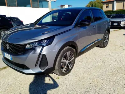 Peugeot 3008 BlueHDi 130 S&amp;S EAT8 Allure Pack del 2024 usata a Fisciano