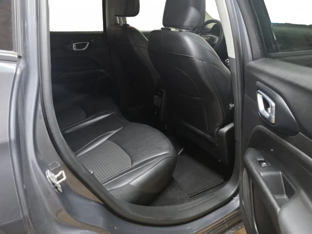 Jeep Compass usata a Salerno (8)