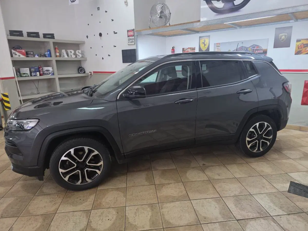 Jeep Compass usata a Salerno (9)