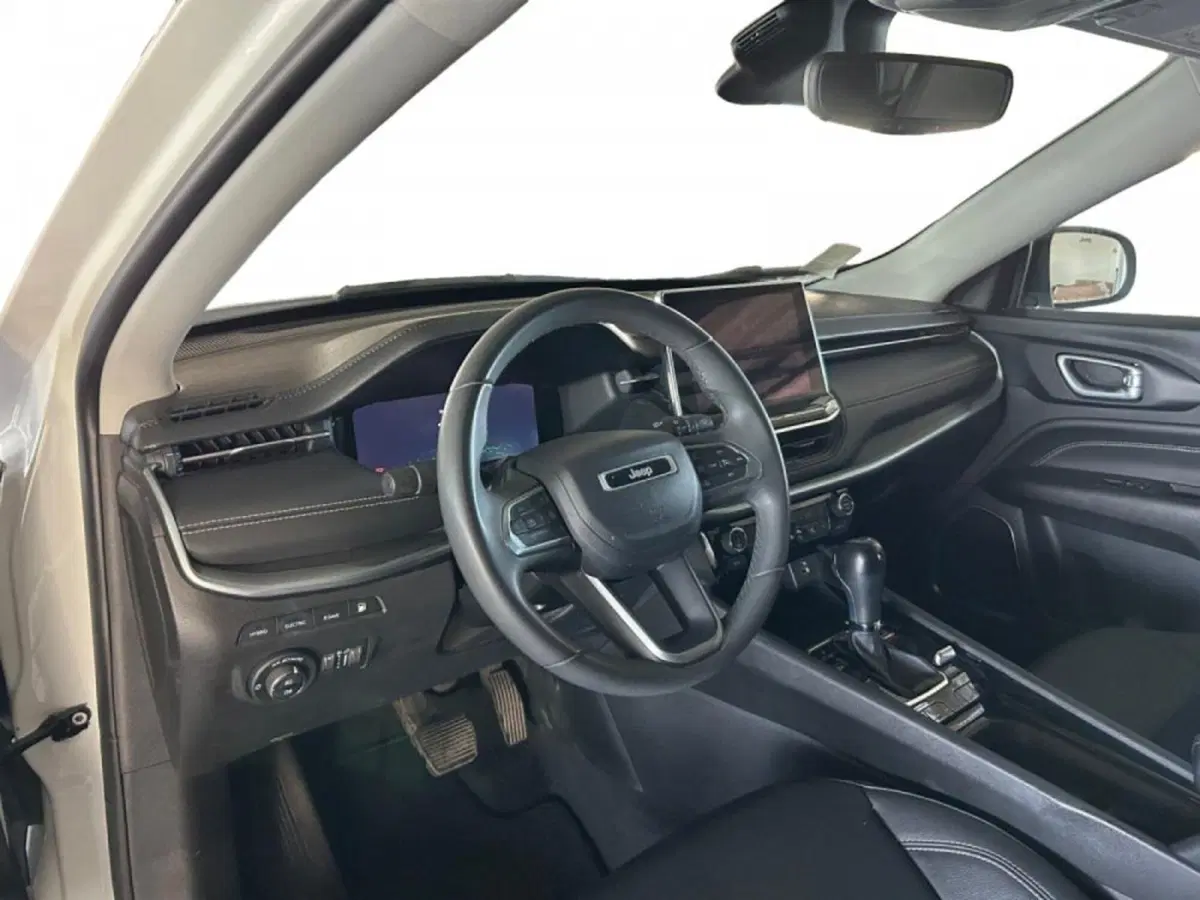 Jeep Compass usata a Salerno (8)