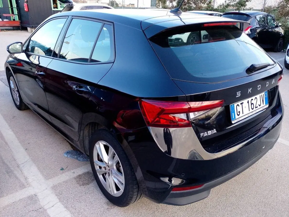 Skoda Fabia usata a Salerno (3)