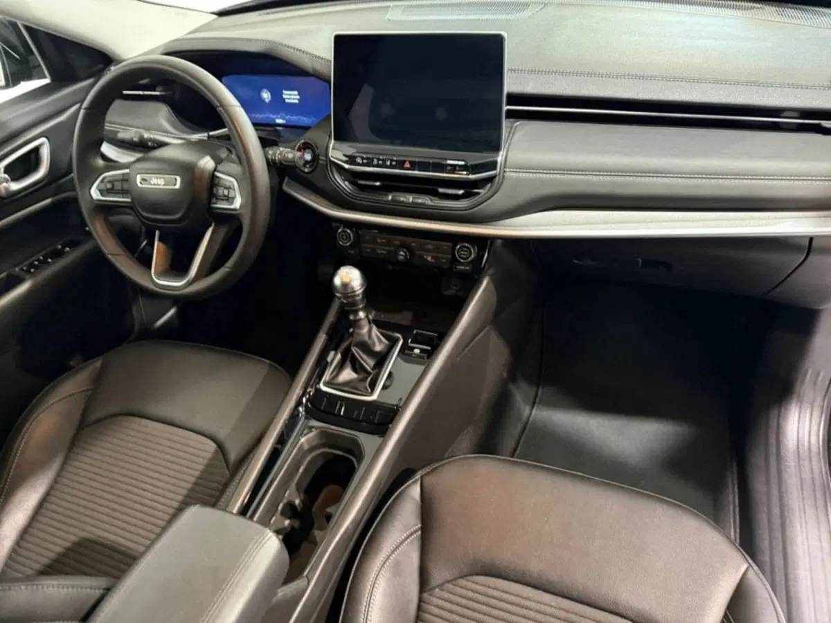 Jeep Compass usata a Salerno (8)