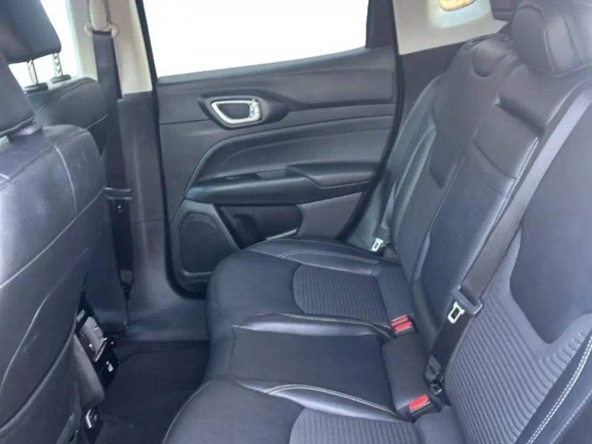 Jeep Compass usata a Salerno (8)
