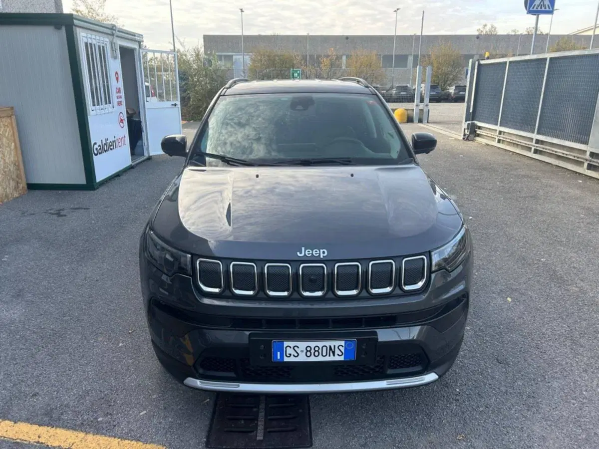 Jeep Compass usata a Salerno (9)