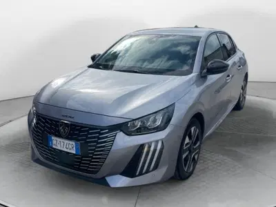Peugeot 208 PureTech 100 Stop&amp;Start 5 porte Allure del 2025 usata a Fisciano