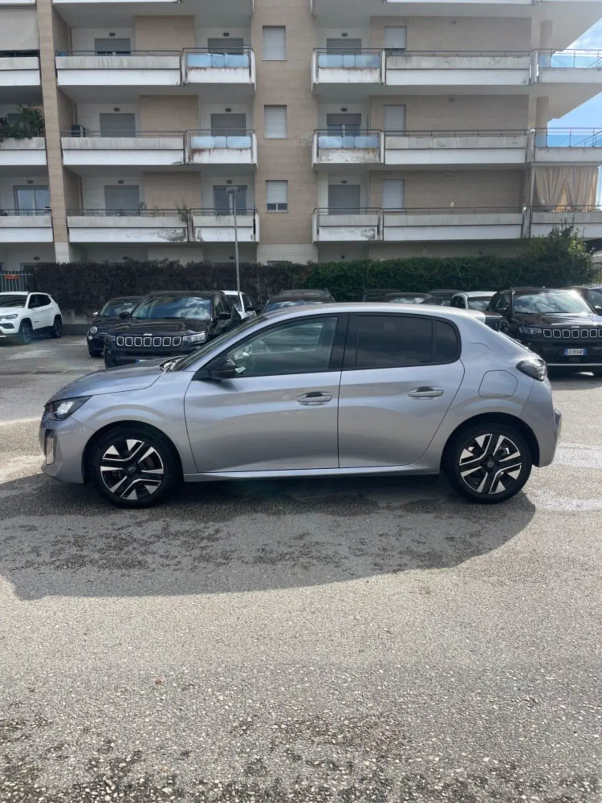Peugeot 208 usata a Salerno (12)