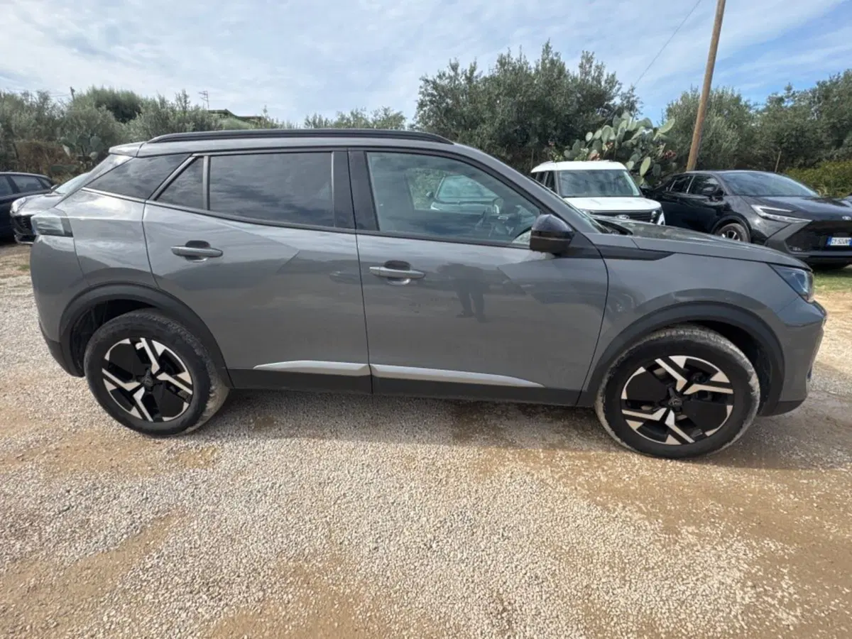 Peugeot 2008 usata a Salerno (11)