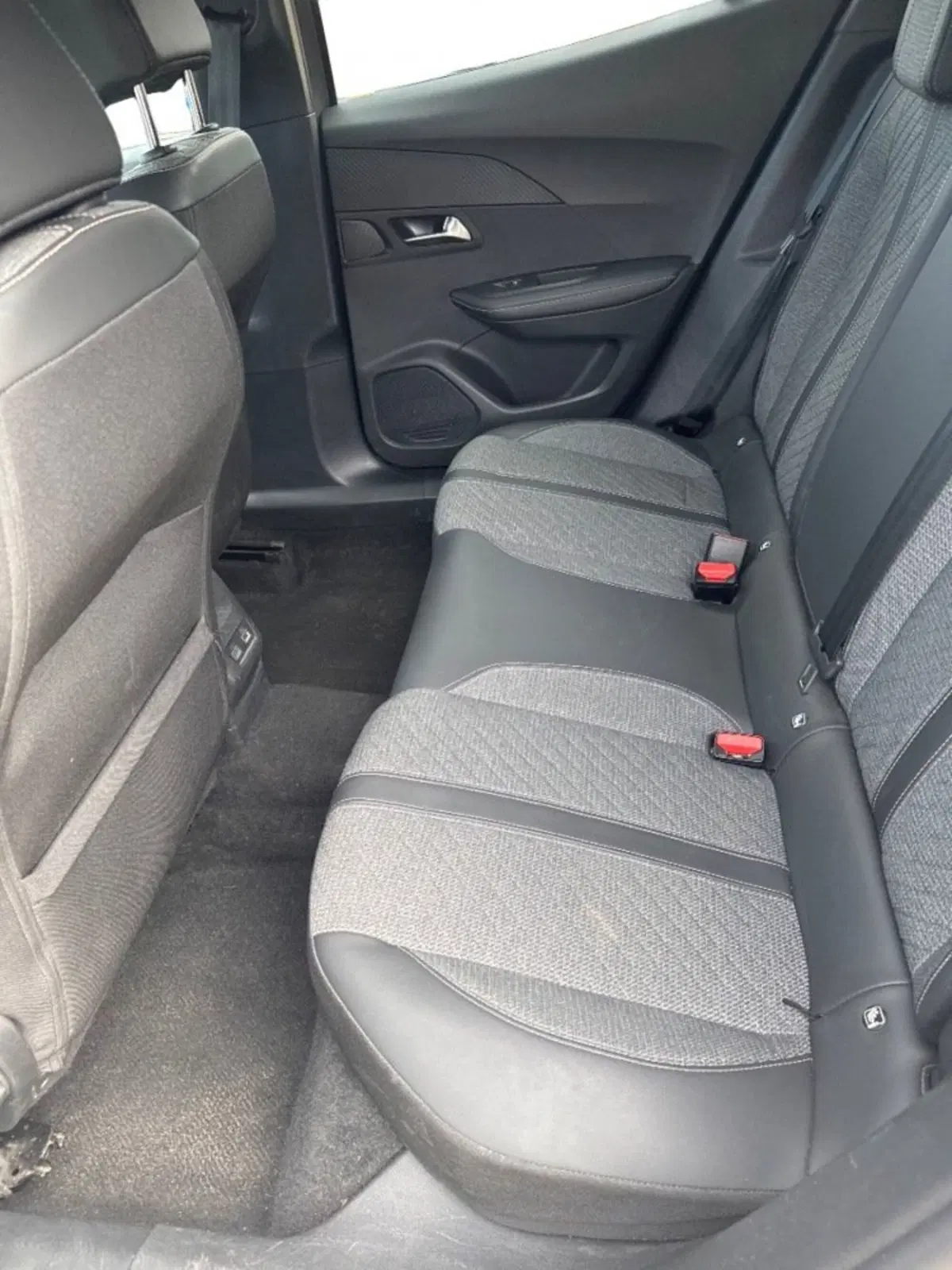 Peugeot 2008 usata a Salerno (8)