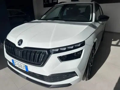 Skoda Kamiq 1.0 tsi Black Dots 95cv del 2024 usata a Fisciano