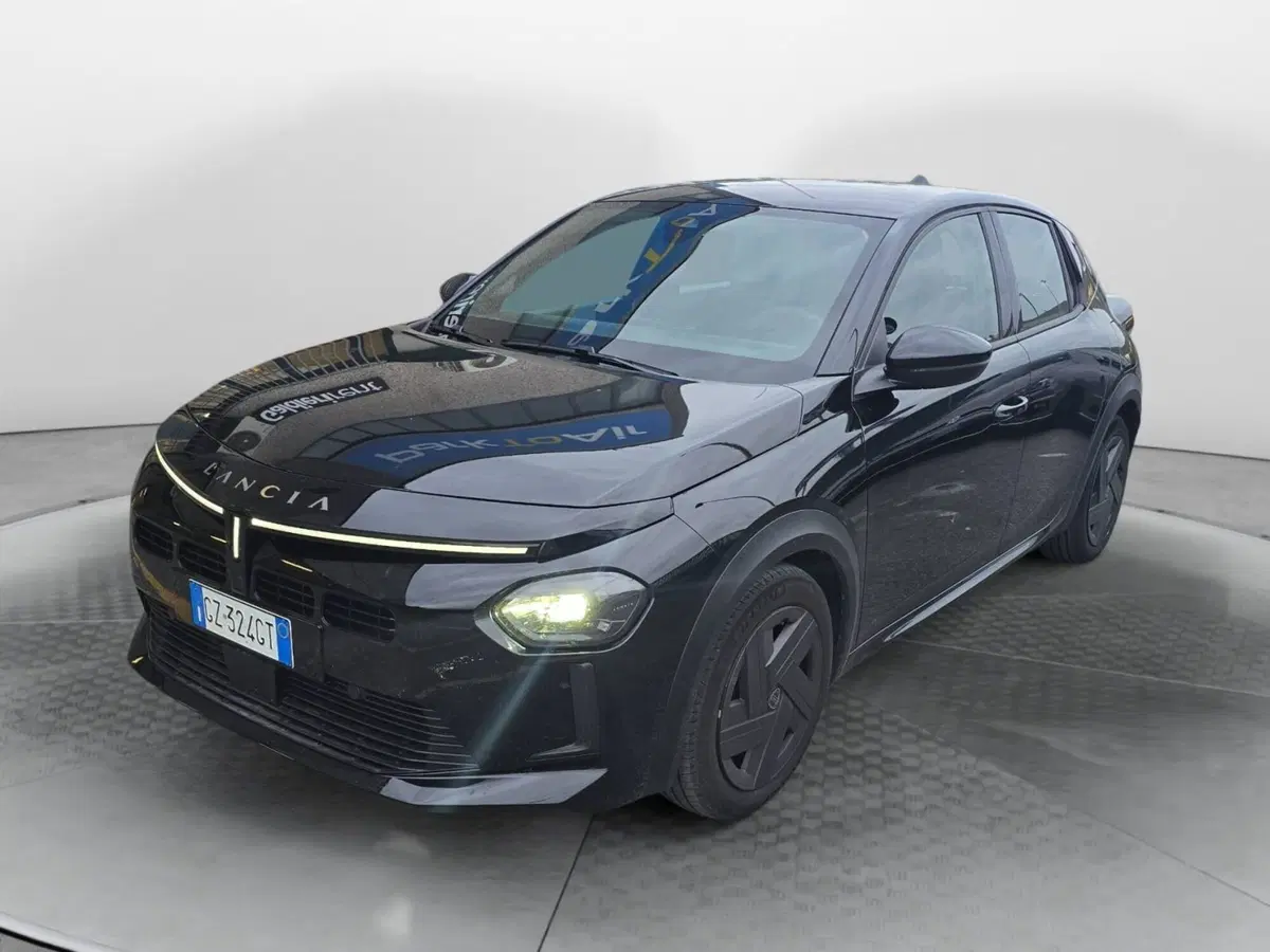 Lancia Ypsilon usata a Salerno