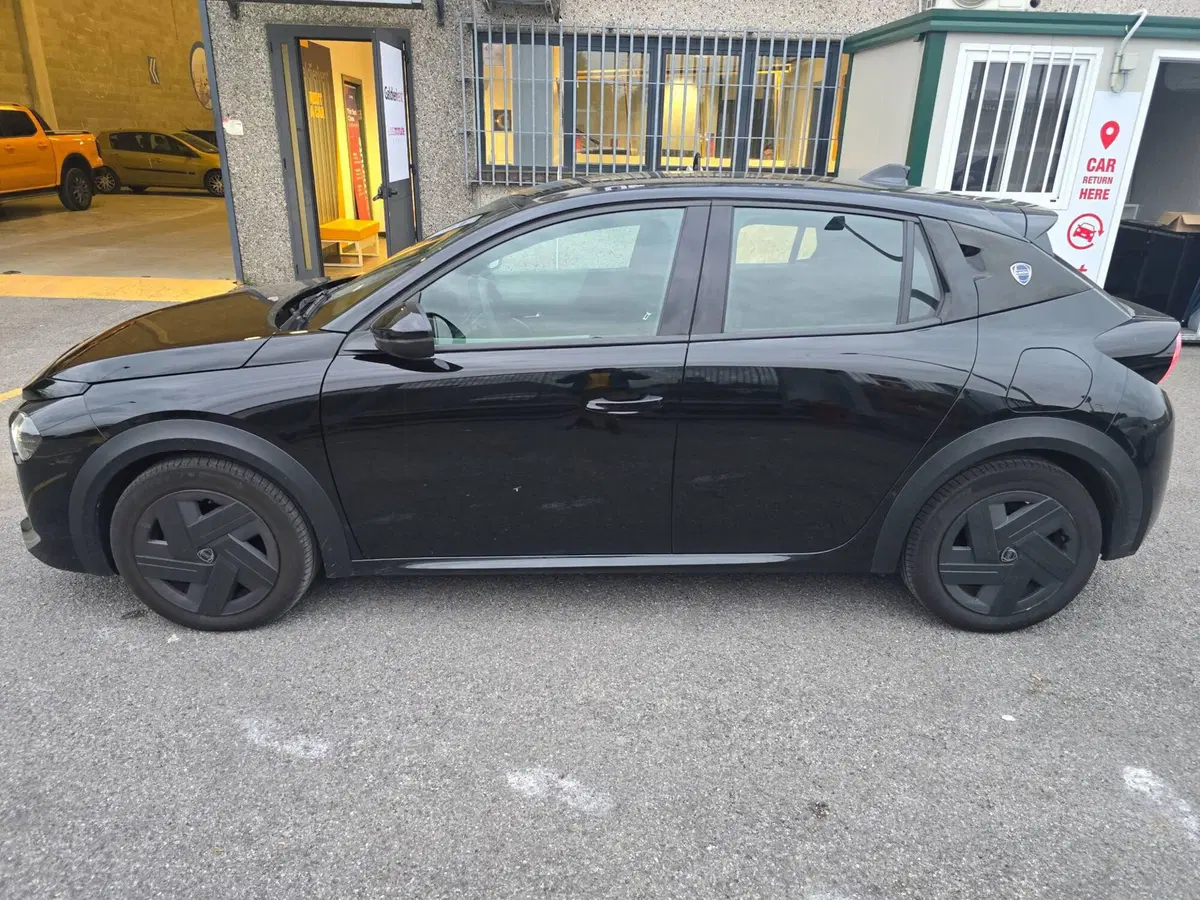 Lancia Ypsilon usata a Salerno (7)