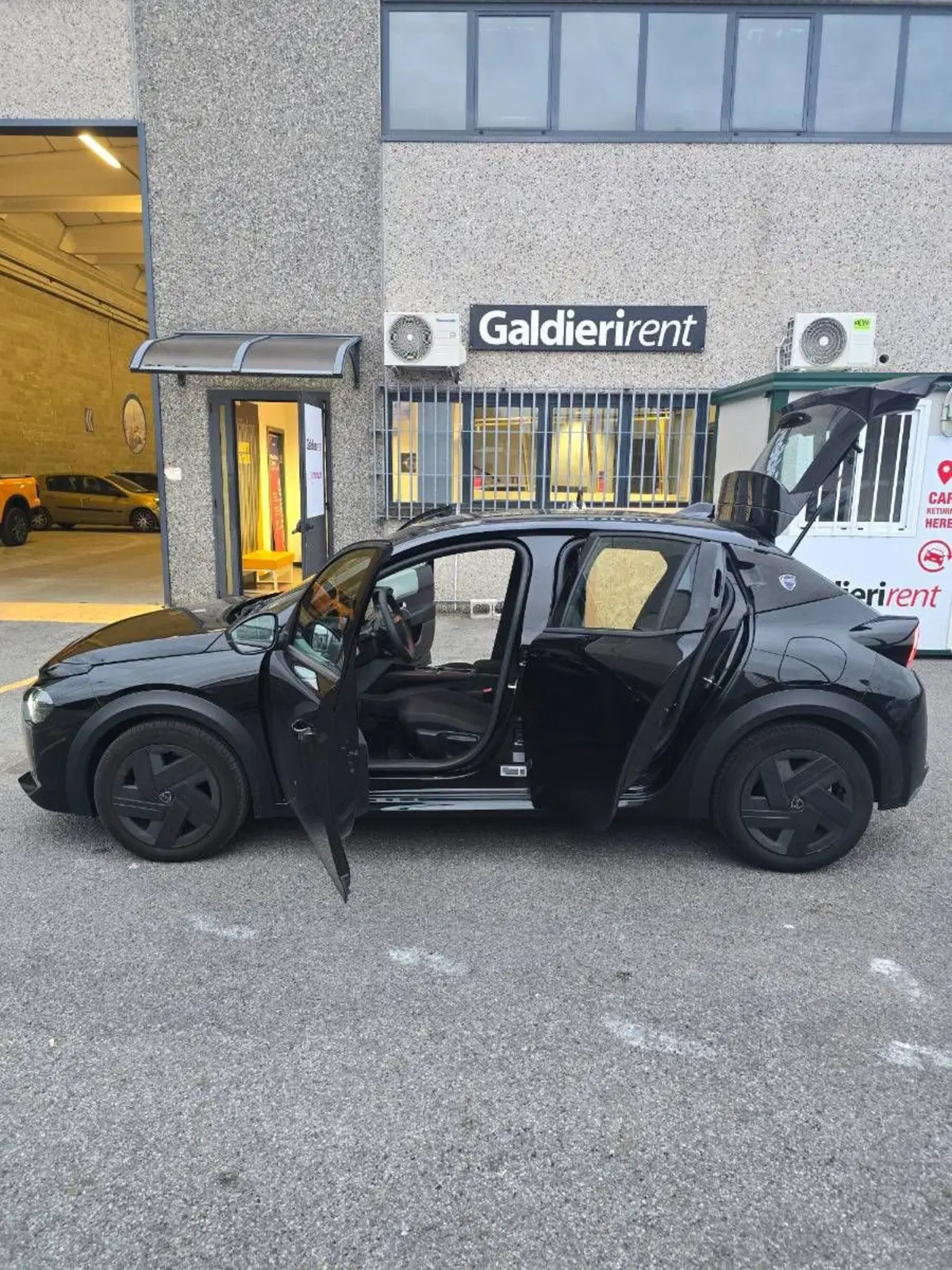 Lancia Ypsilon usata a Salerno (9)