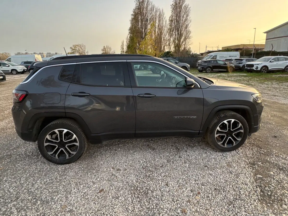Jeep Compass usata a Salerno (16)