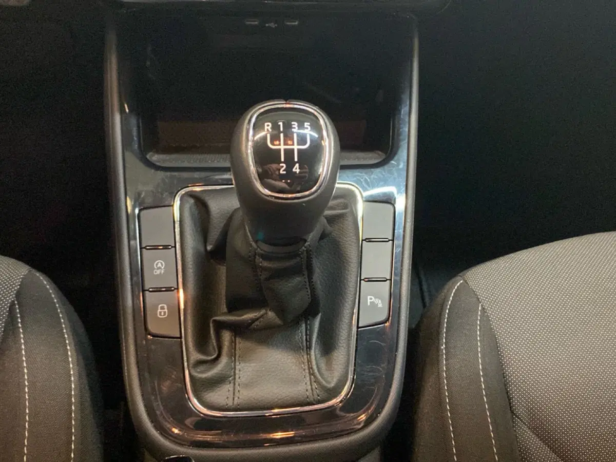 Skoda Fabia usata a Reggio Calabria (17)
