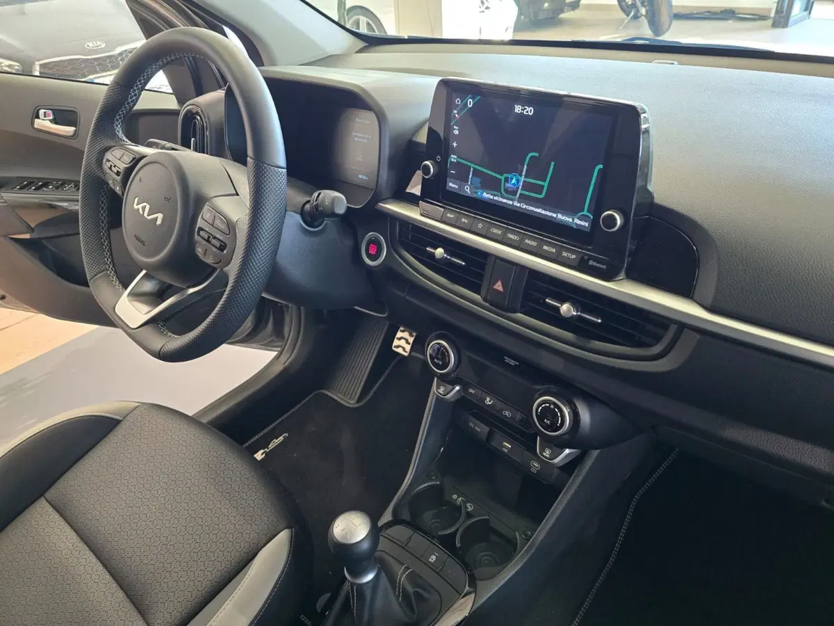 Kia Picanto usata a Rimini (13)
