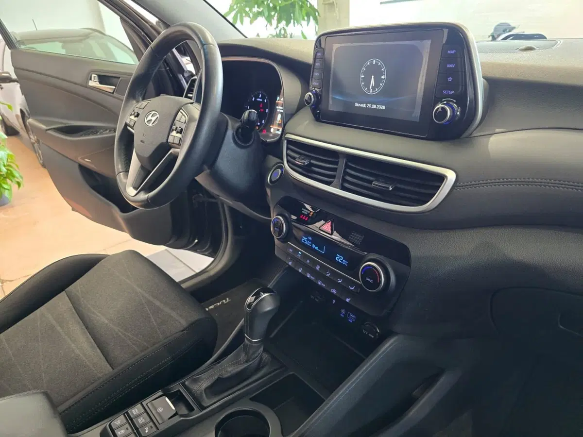Hyundai Tucson usata a Rimini (12)