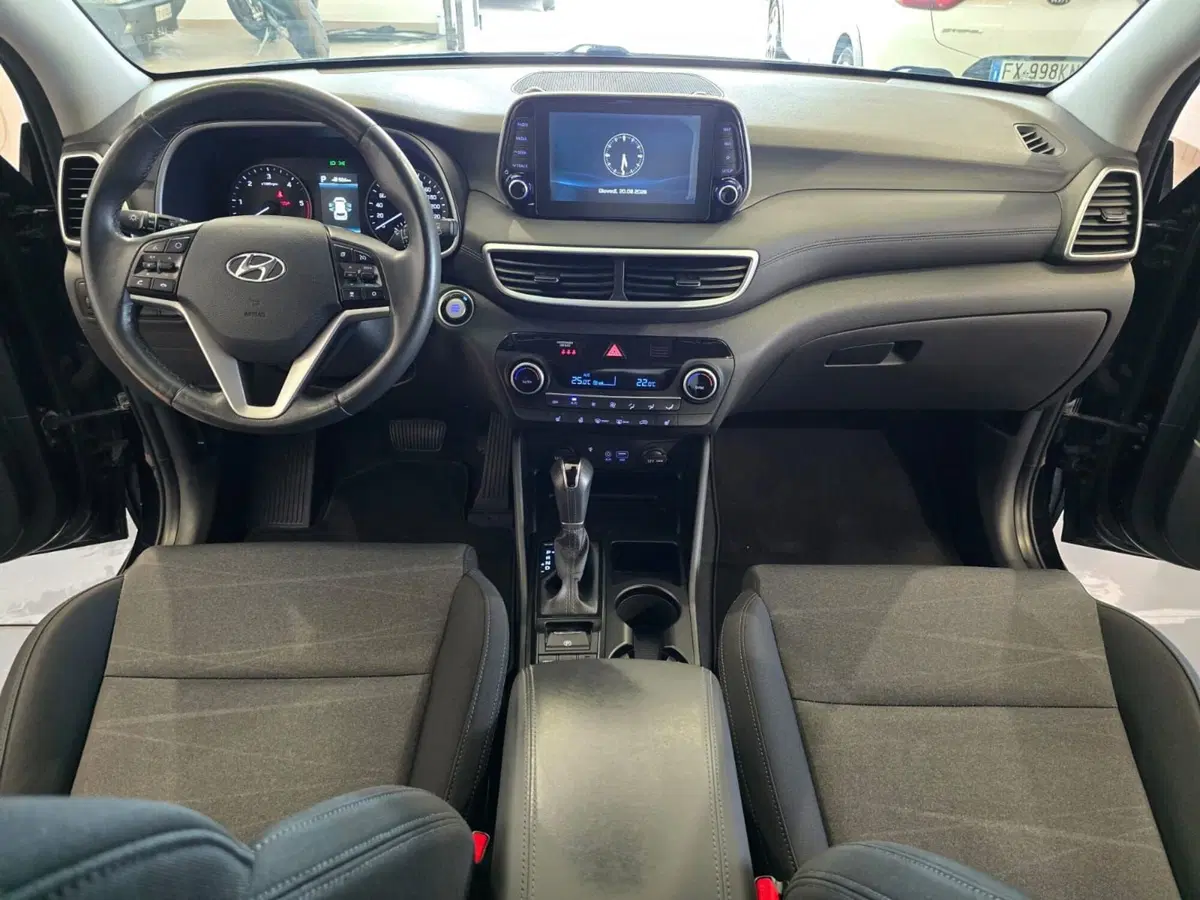 Hyundai Tucson usata a Rimini (9)