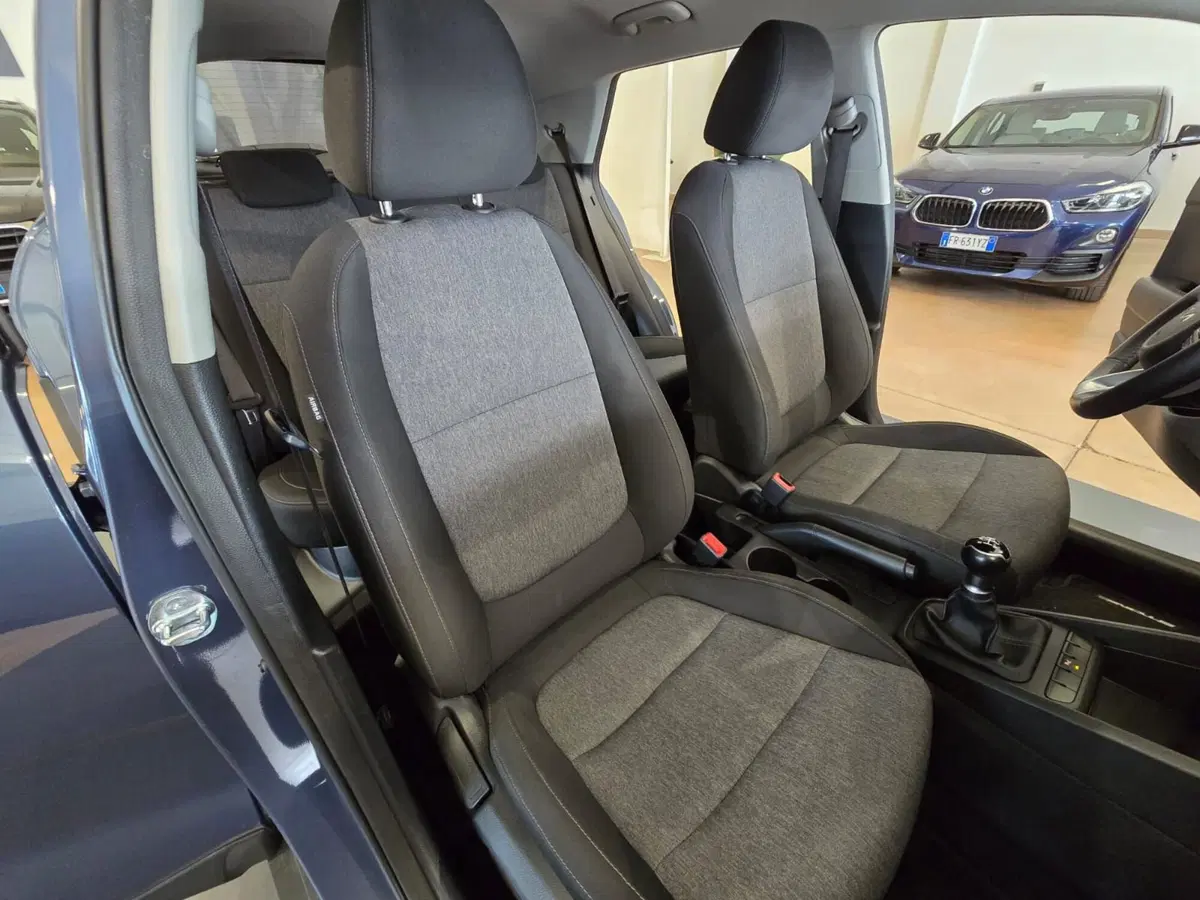 Kia Stonic usata a Rimini (14)