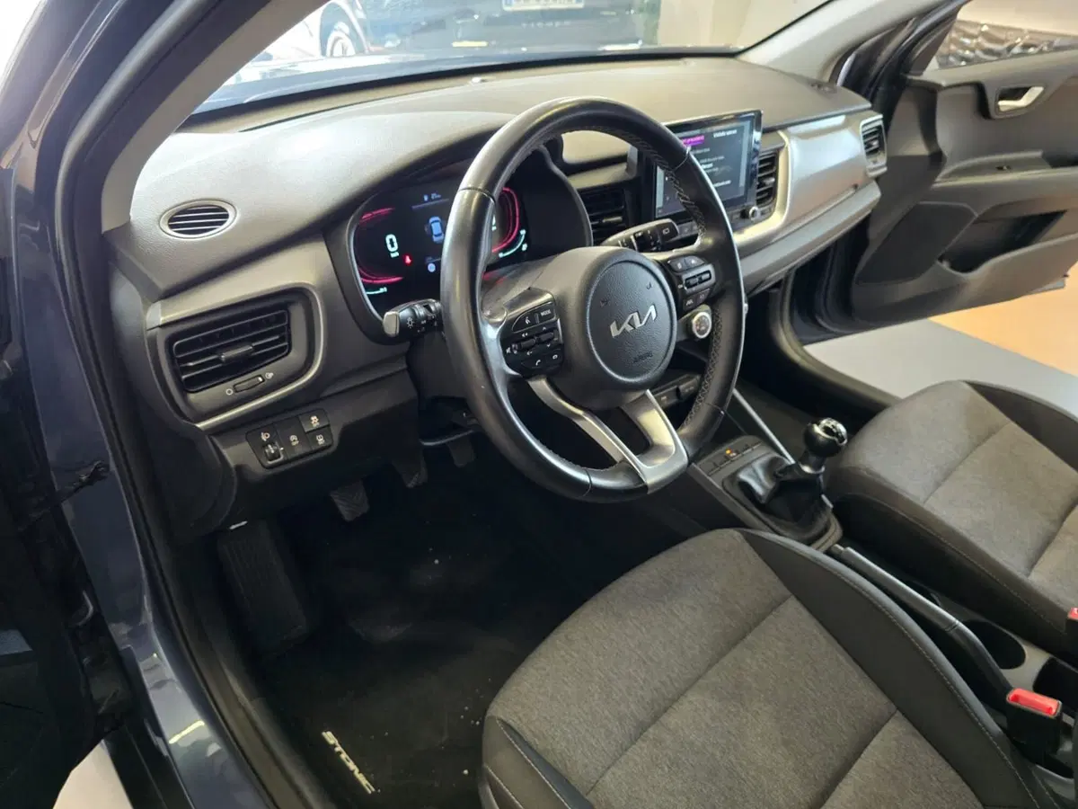 Kia Stonic usata a Rimini (7)