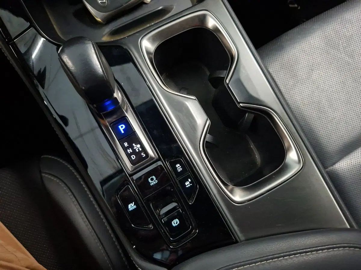 Lexus NX usata a Arezzo (16)