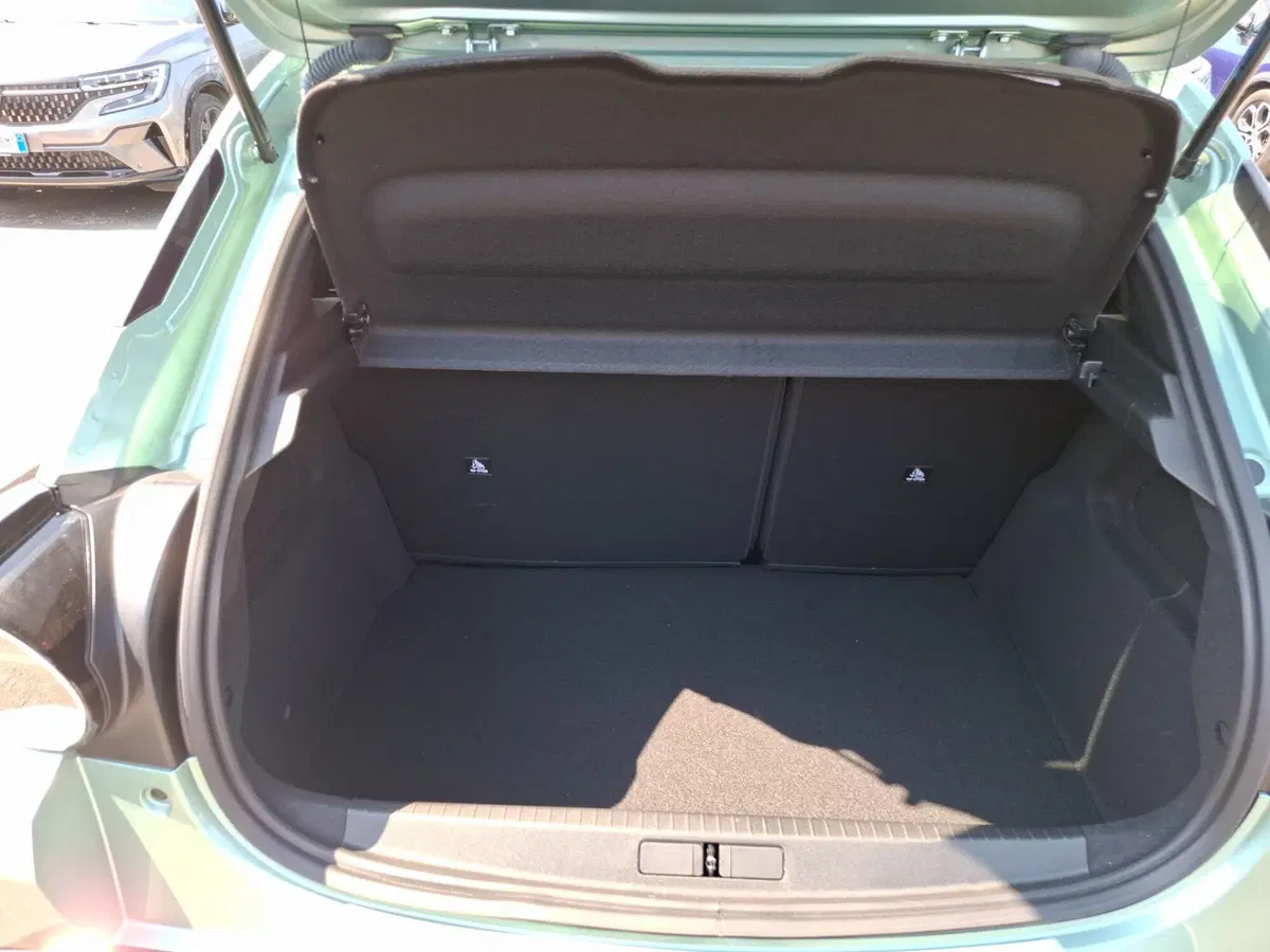 Lancia Ypsilon nuova a Latina (9)