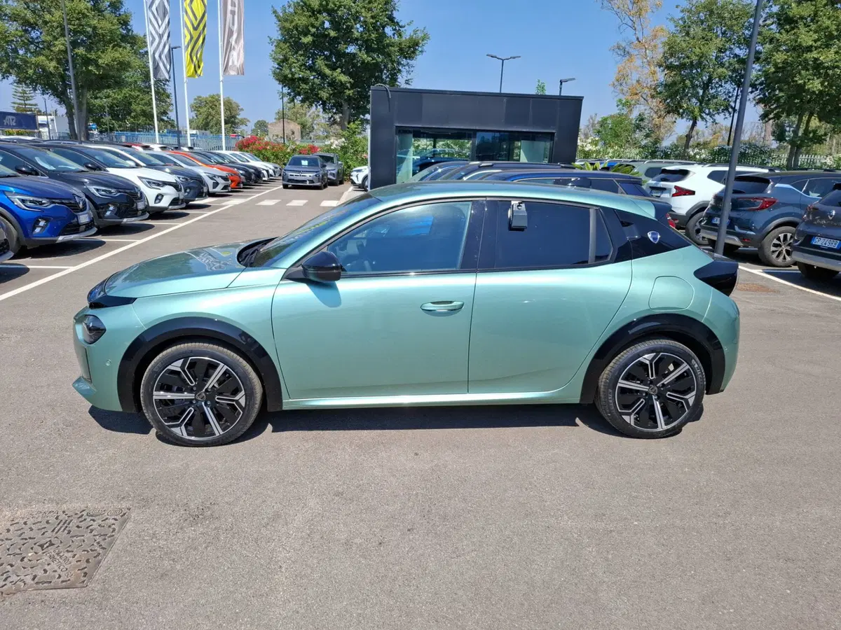Lancia Ypsilon nuova a Latina (6)