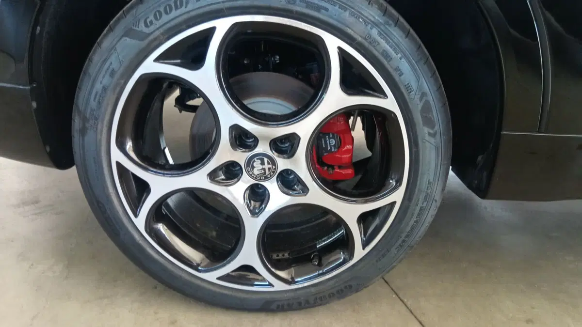 Alfa Romeo Tonale nuova a Terni (19)