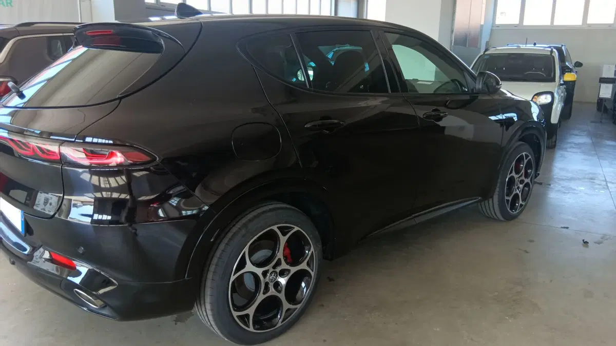 Alfa Romeo Tonale nuova a Terni (4)