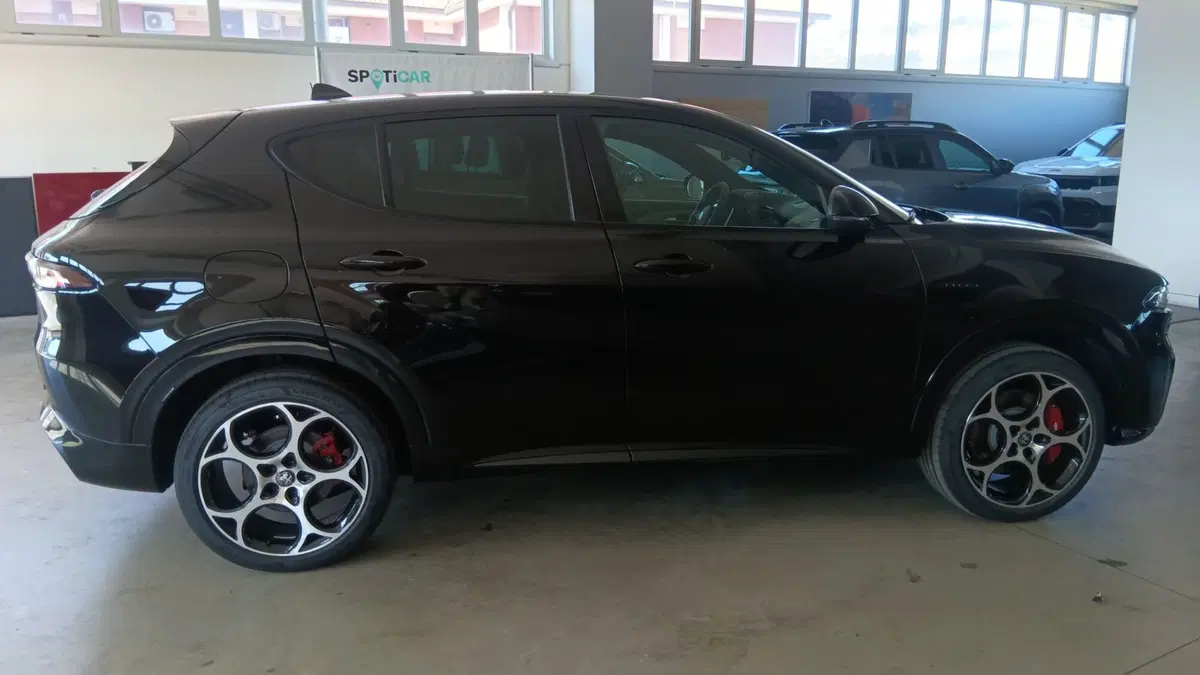 Alfa Romeo Tonale nuova a Terni (6)