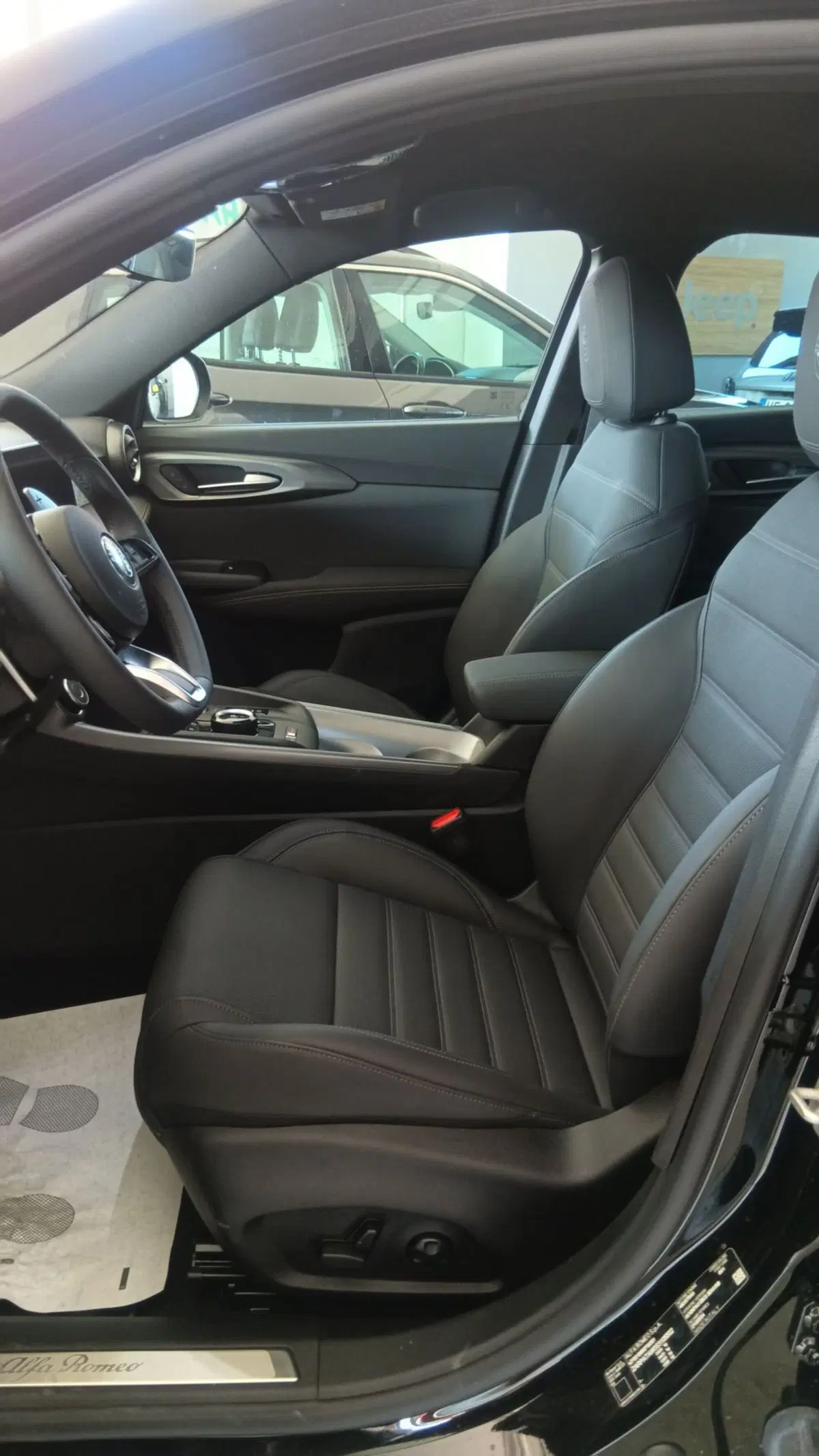 Alfa Romeo Tonale nuova a Terni (7)