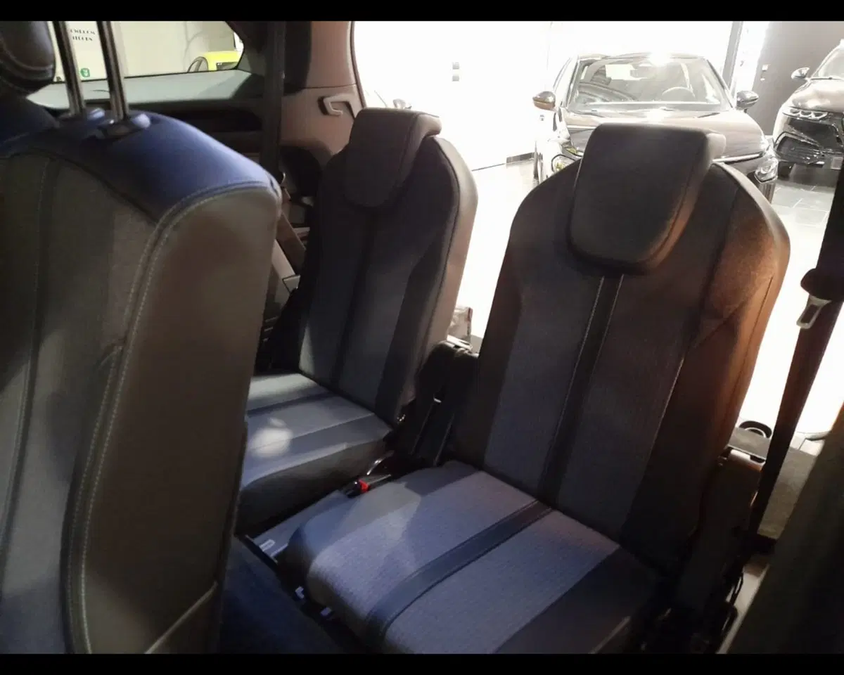 Peugeot 5008 usata a Alessandria (11)