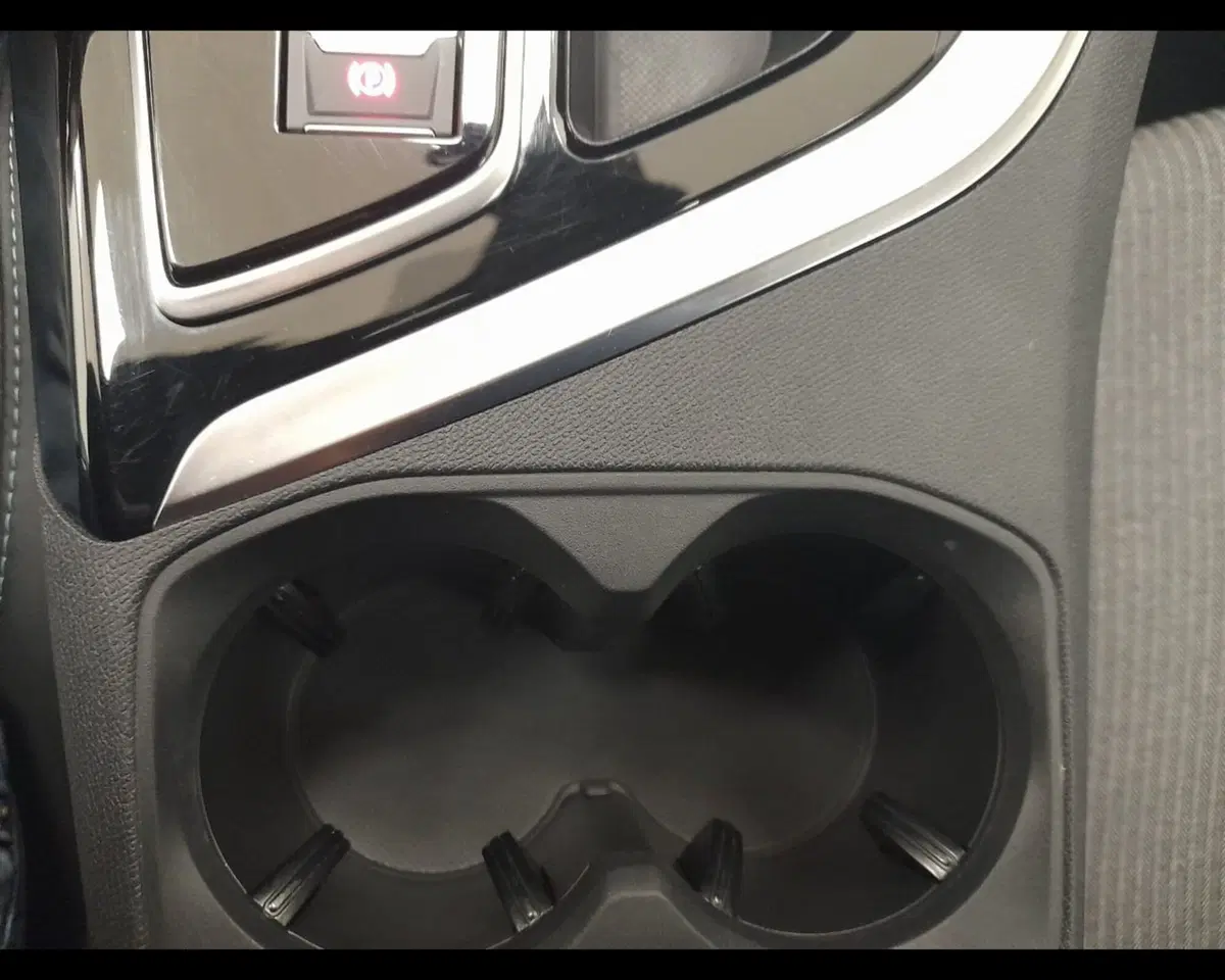 Peugeot 5008 usata a Alessandria (15)