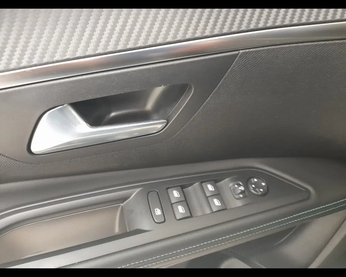 Peugeot 5008 usata a Alessandria (20)
