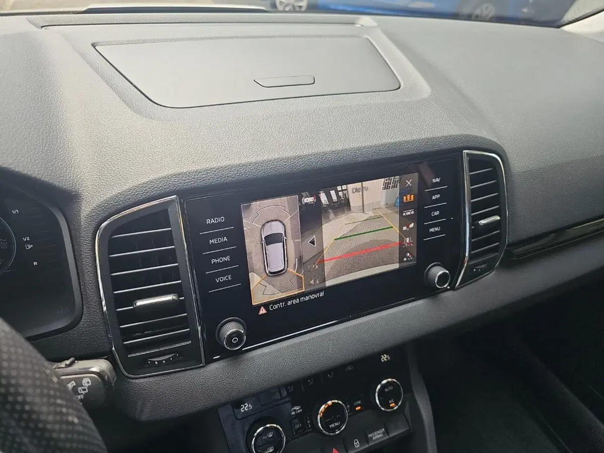Skoda Karoq usata a Lecco (18)