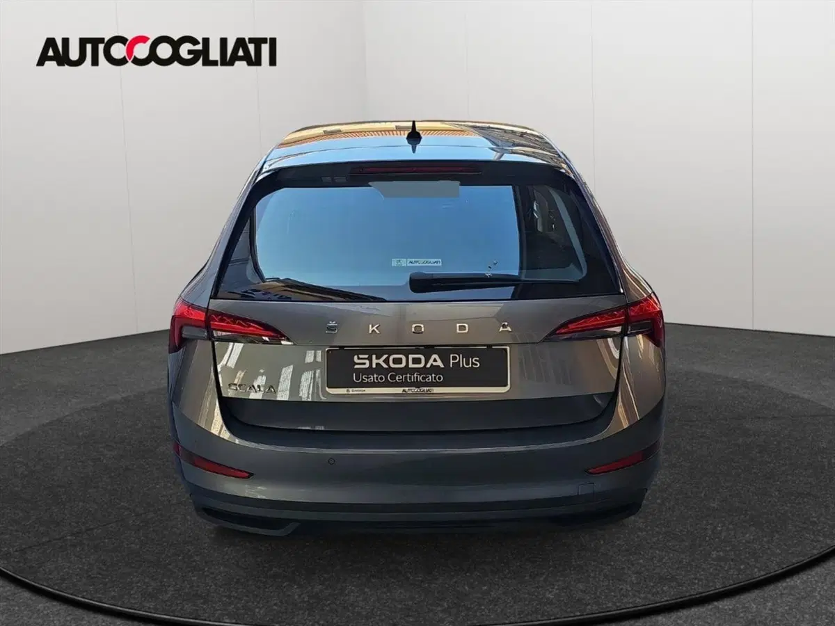 Skoda Scala usata a Lecco (5)