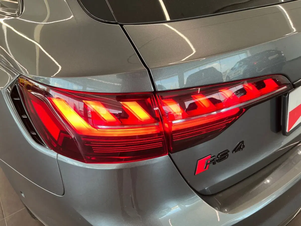 Audi A4 Avant usata a Ferrara (8)