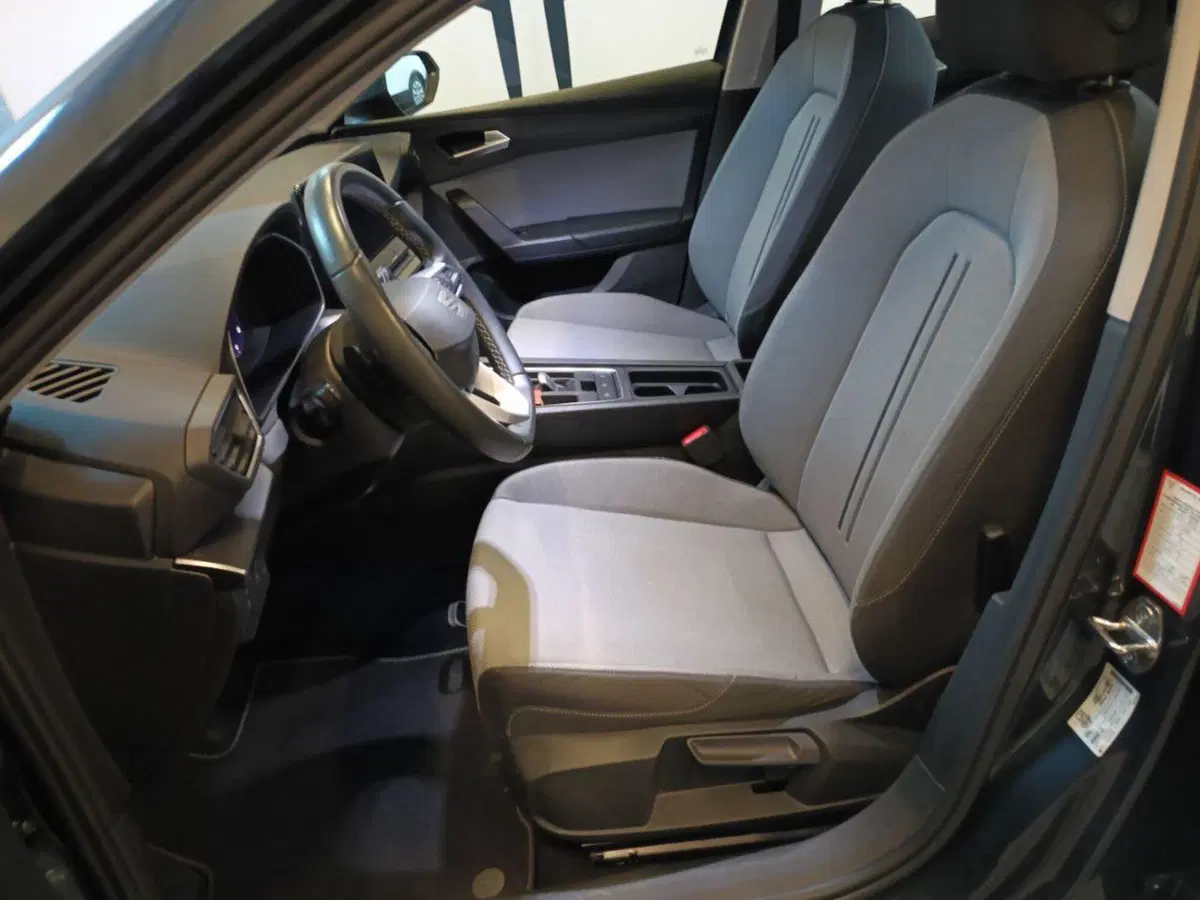 SEAT Leon ST usata a Varese (8)