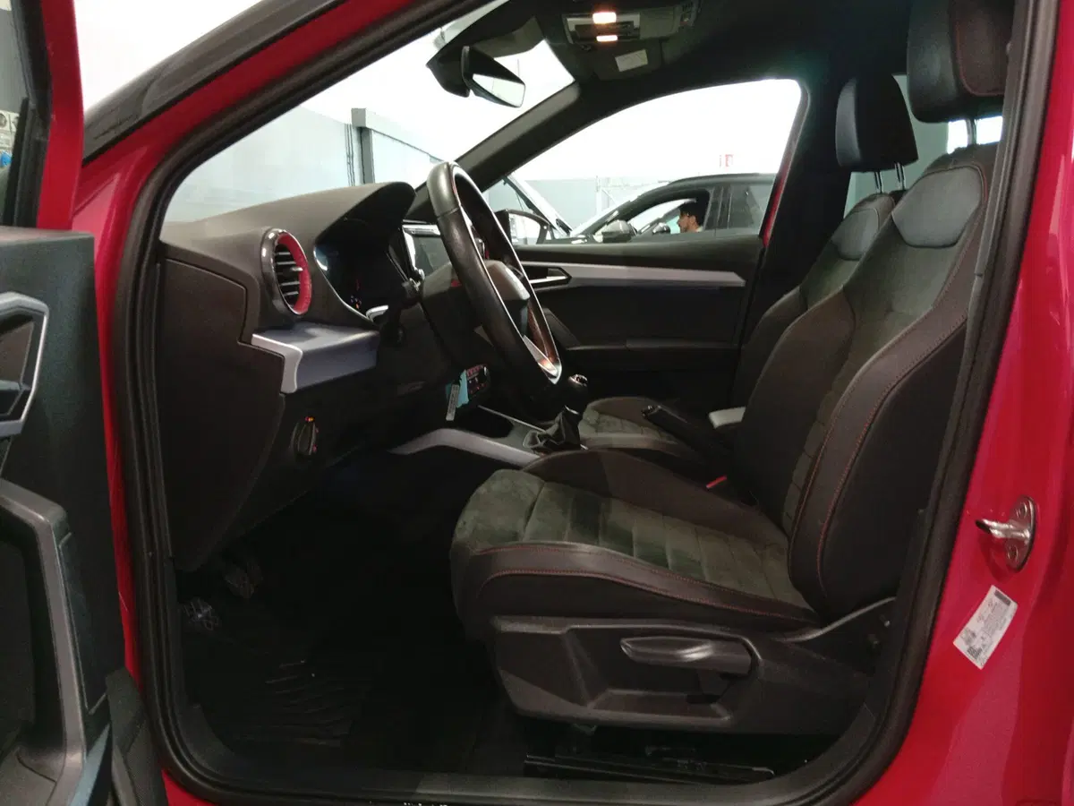 SEAT Arona usata a Varese (9)