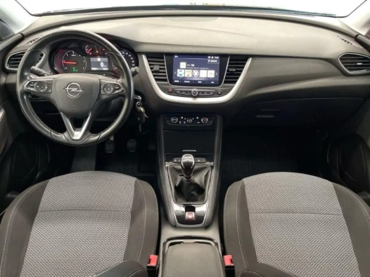 Opel Grandland X usata a Ancona (11)