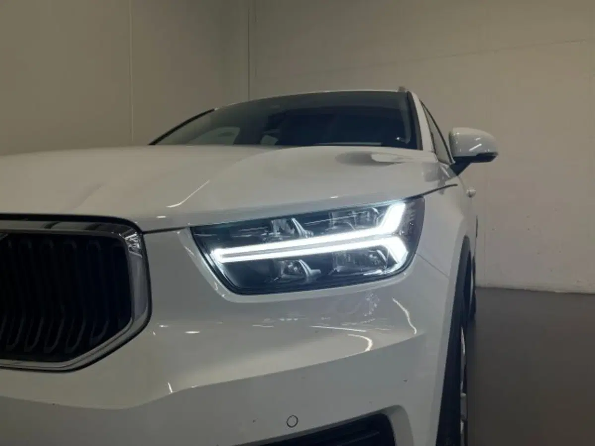 Volvo XC40 usata a Treviso (13)