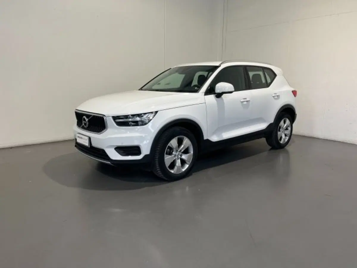 Volvo XC40 usata a Treviso (2)